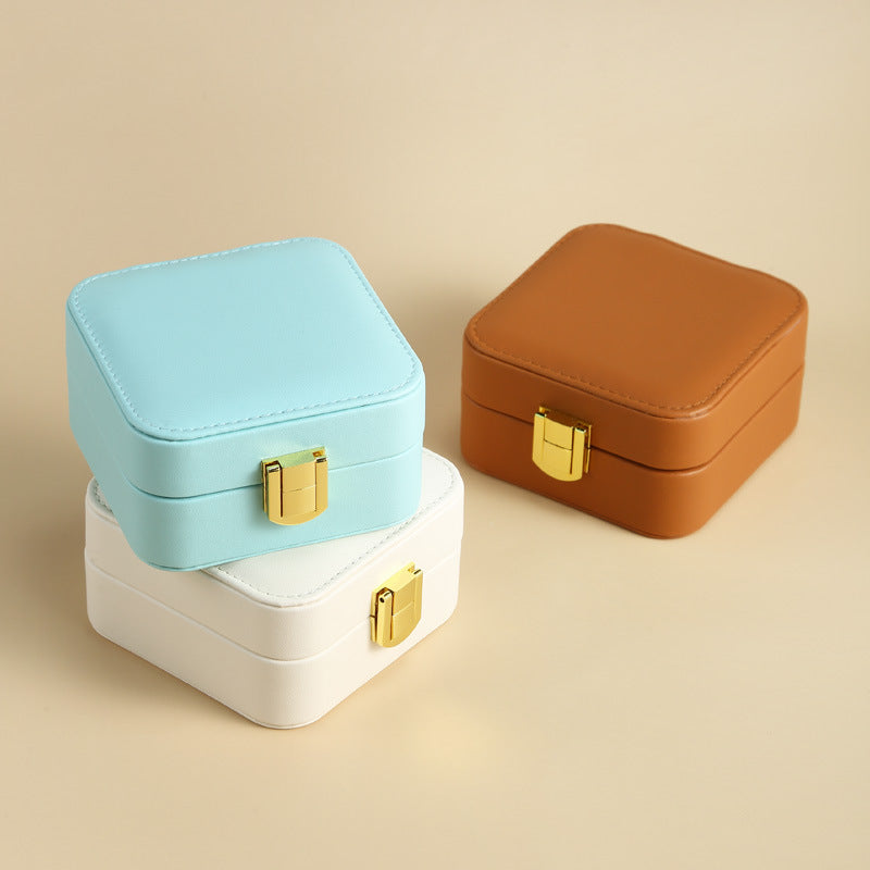 Mini travel jewelry case, closed, two colors